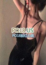 猫咪翘着尾巴围着你转